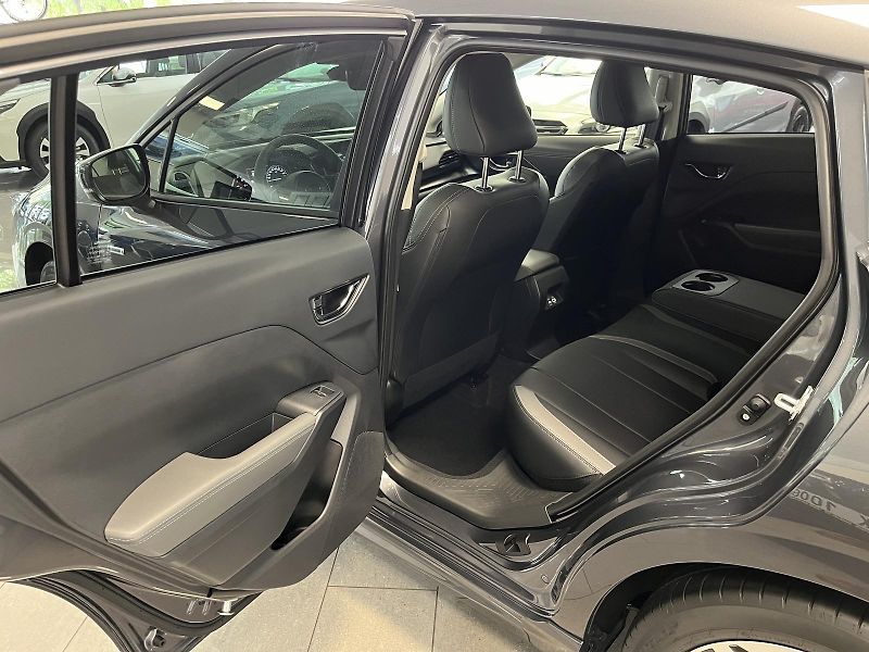 Subaru Impreza (2026) 2.0i-S Executive Lineartronic - fotka 14 z 23