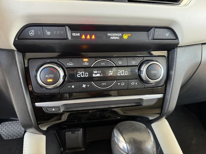 Mazda 6 2,2 SkyActiv-D*129kW*4x4*AUT - fotka 22 z 39