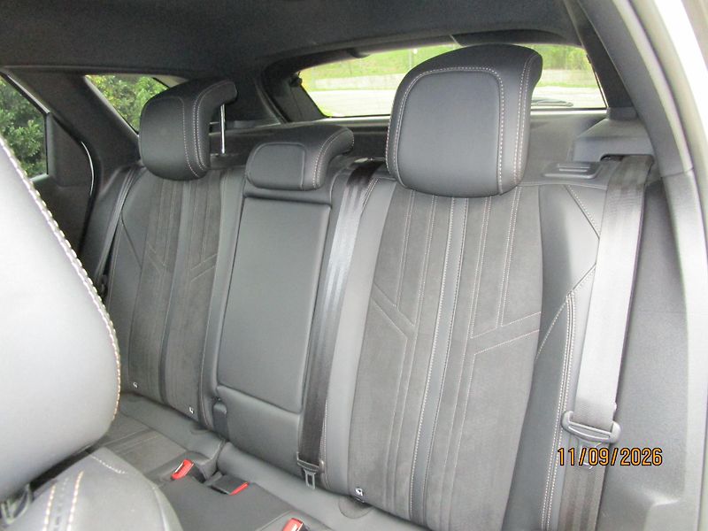 Peugeot 3008 (2021) GT 1,5 HDi - fotka 27 z 32