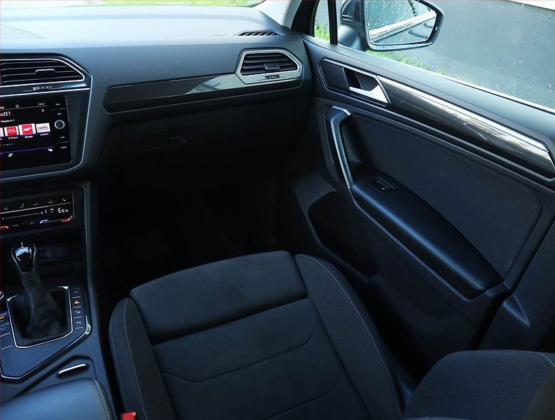 Volkswagen Tiguan (2021) Elegance 1.4 TSI eHybrid - fotka 8 z 23