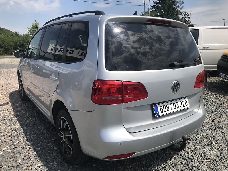 Volkswagen Touran 1.4 TSI 110 KW CNG/Benzín - fotka 8 z 18