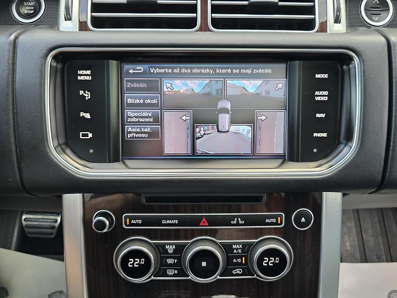 Land Rover Range Rover VOGUE 4,4 V8 250kW 4x4 TAŽNÉ - fotka 23 z 61