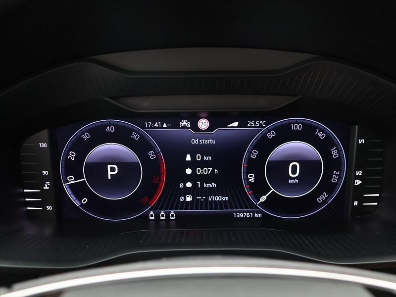 Škoda Kodiaq Scout 2,0 TSI 140kW DSG 4x4 CZ - fotka 18 z 38