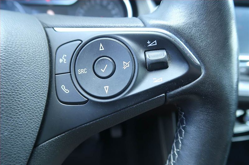 Opel Grandland X (2020) 1.2 Turbo, Serv.kniha, Kůže - fotka 16 z 22