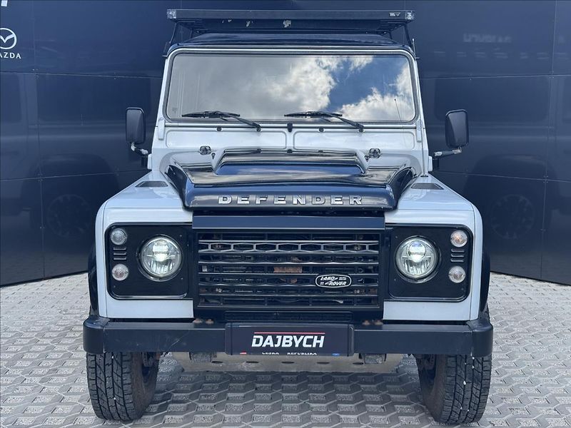 Land Rover Defender 2,2 110 TD4 STW Adventure ČR - fotka 4 z 25