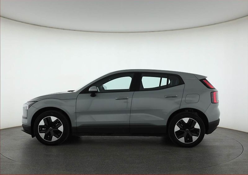 Volvo EX30 (2024) 51kWh Single Motor, SoH 97% - fotka 3 z 18