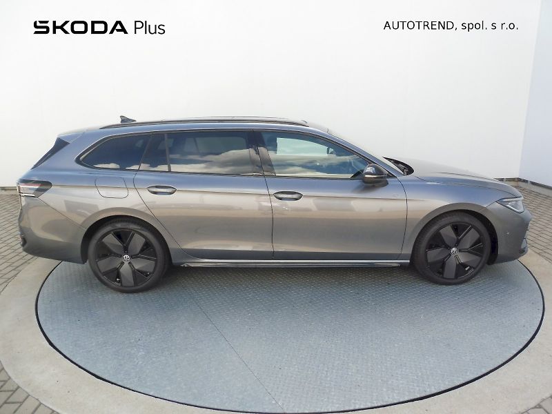 Volkswagen Passat (2026) Variant R-Line 2,0 TDI 110kW D - fotka 27 z 30