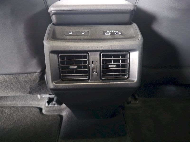 Toyota bZ4X (2026) FACELIFT AWD 343k EXECUTIVE - fotka 31 z 35
