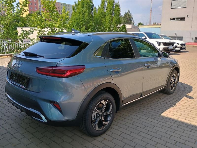 Kia XCeed (2026) 1.6 T-GDi GPF 7DCT EXCLUSIVE 1 - fotka 2 z 7
