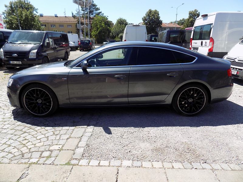 Audi A5 2,0 TDI S-LINE, ALCANTARA, TOP - fotka 17 z 50