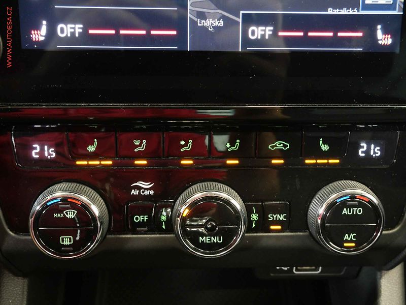Škoda Octavia (2018) 2.0 TDi, 2.maj,ČR, DSG, park - fotka 20 z 24