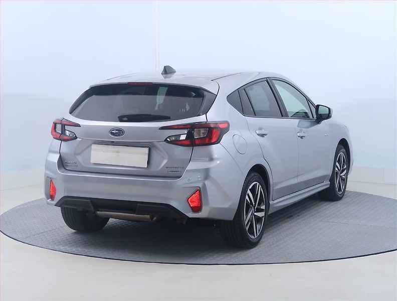Subaru Impreza (2025) 2.0 e-Boxer - fotka 5 z 15