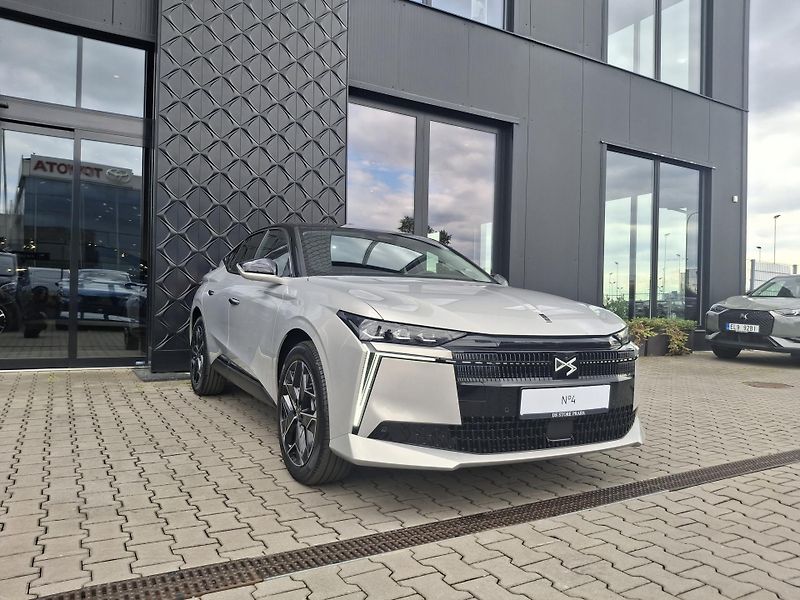 DS Automobiles DS N°4 (2026) N°4  PERFORMANCE LINE HYBRID   - fotka 3 z 29