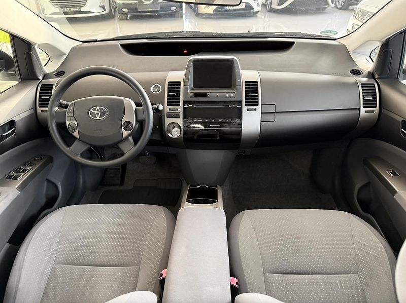 Toyota Prius (2005) - fotka 21 z 24