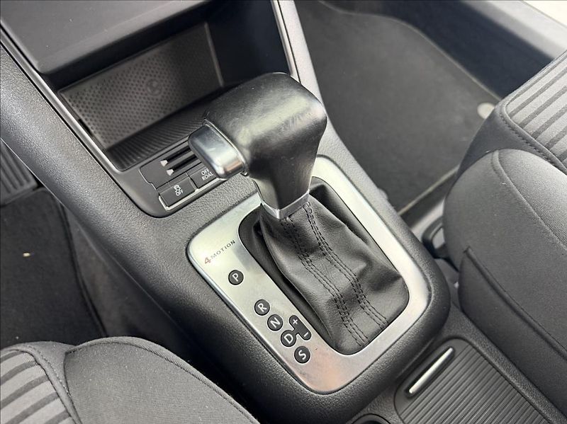 Volkswagen Tiguan 2,0 TDI,DSG 4Motion,Sport,CZ - fotka 14 z 24