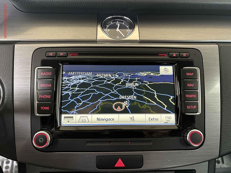 Volkswagen Passat (2014) 1.6 TDI, autoAC, temp - fotka 11 z 18