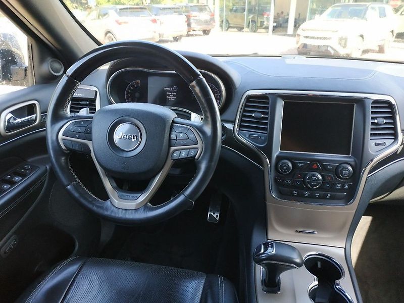 Jeep Grand Cherokee 3.6 V6 Overland, CZ, SERVIS, T - fotka 13 z 32