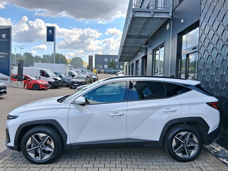 Hyundai Tucson STYLE 1.6 T-GDi HEV 4x4 158 kW - fotka 4 z 32