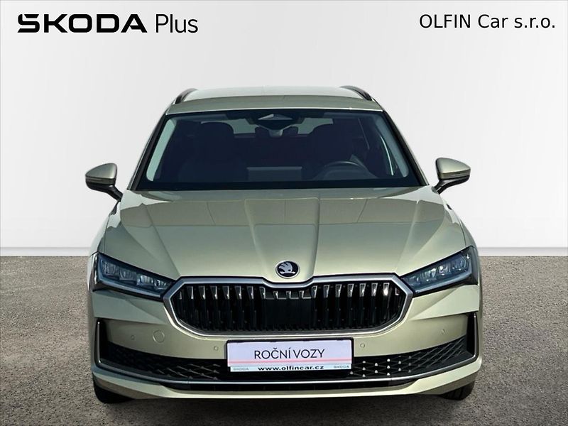 Škoda Superb 2,0 TDi 110kW 7DSG SELECTION - fotka 4 z 31