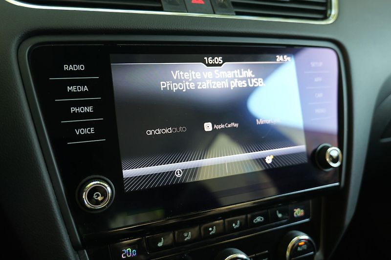 Škoda Octavia 1.4 TSI 110 kW Tažné CarPlay - fotka 20 z 28