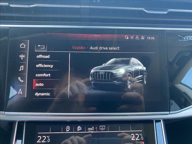 Audi Q8 3,0 55TFSi quattro Sport - fotka 27 z 47