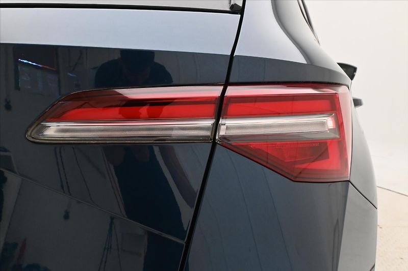 Škoda Karoq 2,0 TDI 85 kW DSG  VIRTUAL Zár - fotka 29 z 30