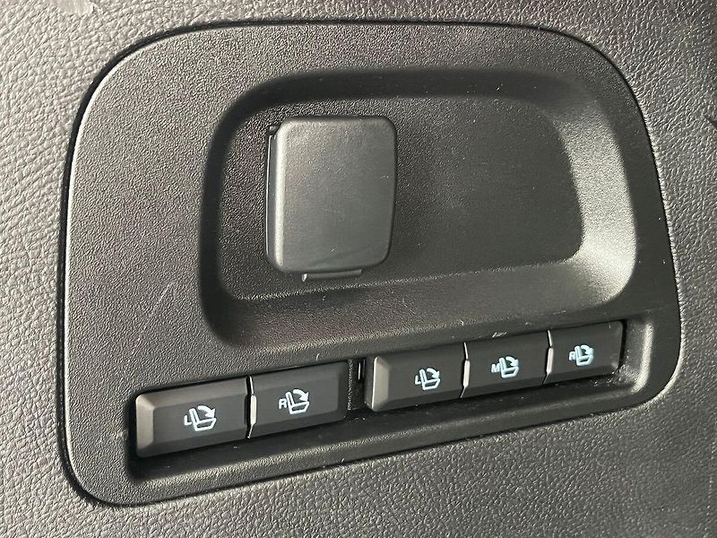 Ford S-MAX 2,5 HEV Titanium 7míst - fotka 35 z 65
