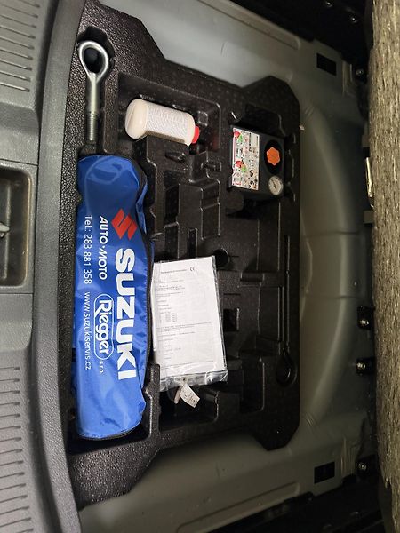 Suzuki SX4 S-Cross - fotka 17 z 19