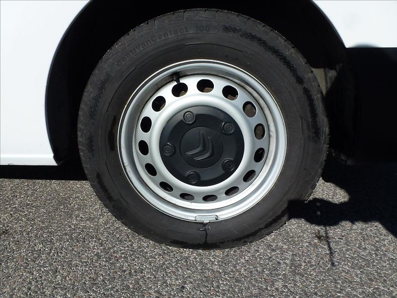 Citroën SpaceTourer 1,5 BHDI L2 Long 8míst TZ klim - fotka 43 z 49