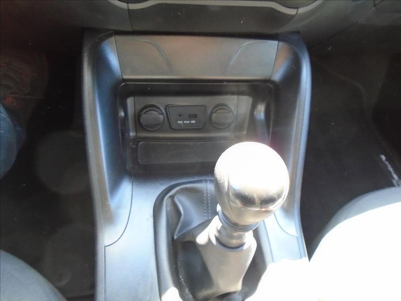 Hyundai ix35 1,6   1.6 BENZIN-99KW - fotka 25 z 25