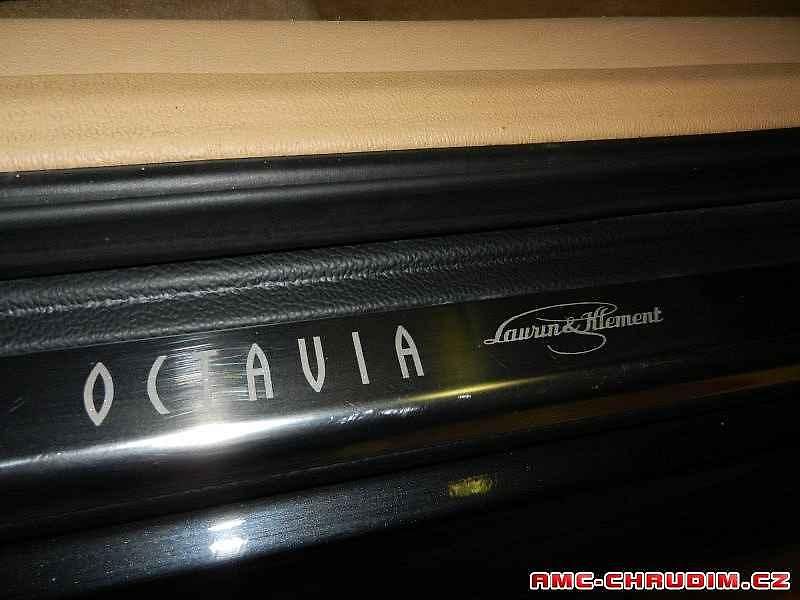 Škoda Octavia Long.