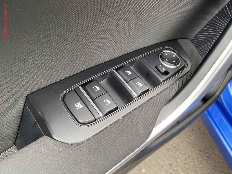 Kia Ceed (2023) 1.5 T-GDi, ČR, Spin, AT - fotka 13 z 18