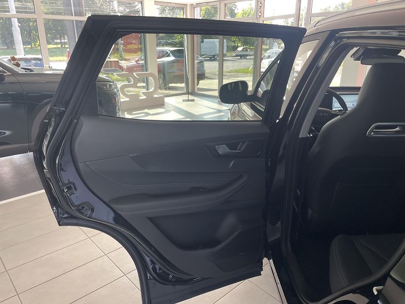 Chery Tiggo 4 HEV (2026) 1,5 HEV Unique - fotka 12 z 49