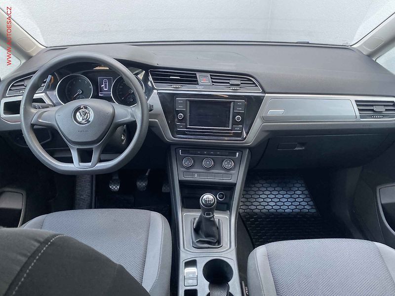 Volkswagen Touran (2017) 1.2 TSi, Trendline - fotka 8 z 15