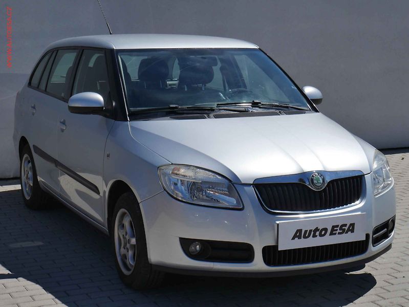 Škoda Fabia (2009) 1.4i 16V, ČR, tažné, zmk - fotografie inzerátu