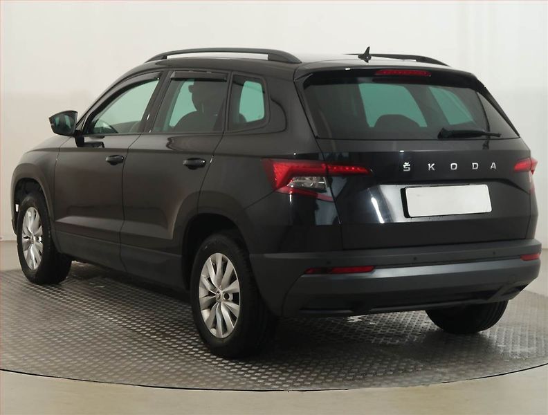 Škoda Karoq (2020) Ambition 1.0 TSI, Serv.kniha - fotka 4 z 20