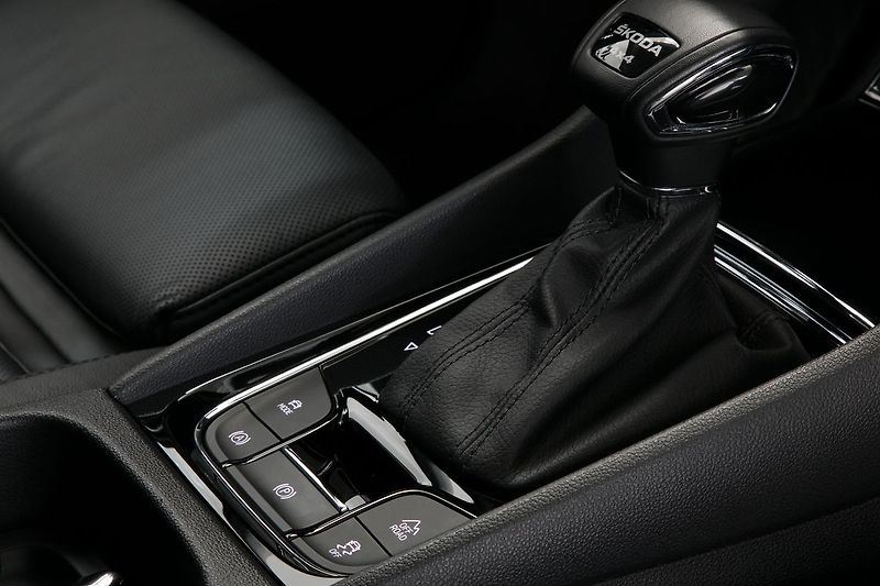 Škoda Kodiaq 2.0TDI 147kW 4x4 L&K Tažné DCC - fotka 26 z 45