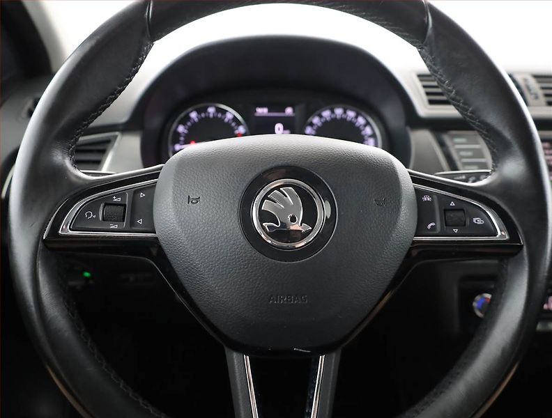 Škoda Fabia (2018) 1.0 TSI, Serv.kniha, Tempomat - fotka 8 z 19