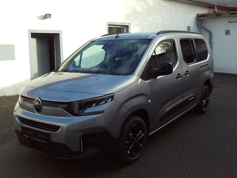 Citroën Berlingo (2026)  XL PLUS PROFI Petrol 110k Man - fotka 1 z 13