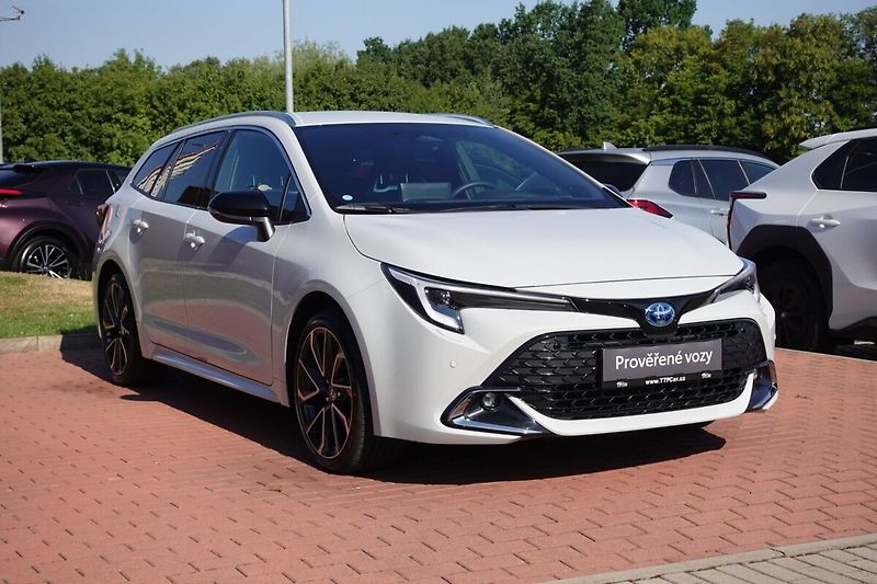Toyota Corolla 2,0 HEV Executive TS - fotka 3 z 34