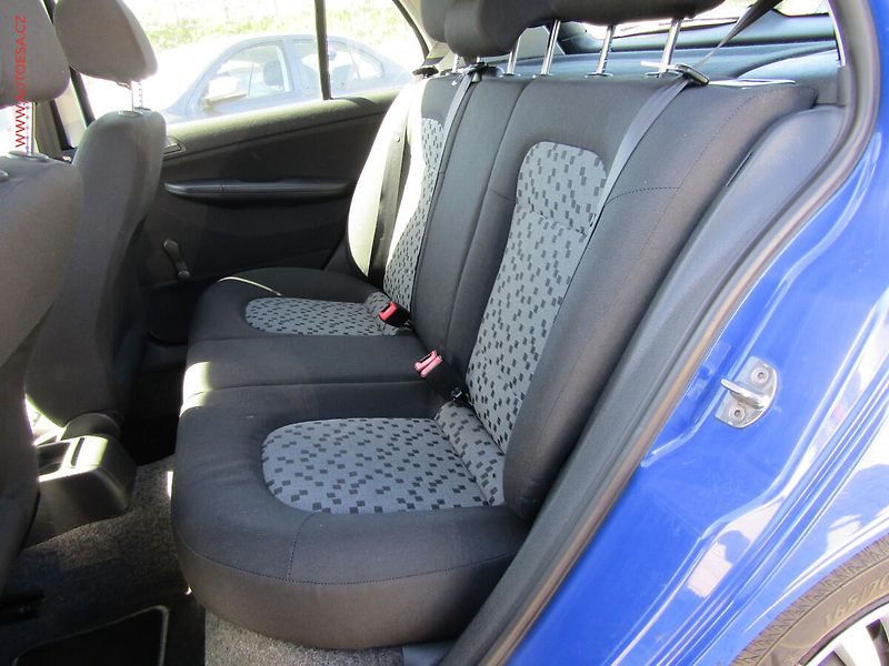Škoda Fabia (2004) 1.2 HTP - fotka 8 z 10