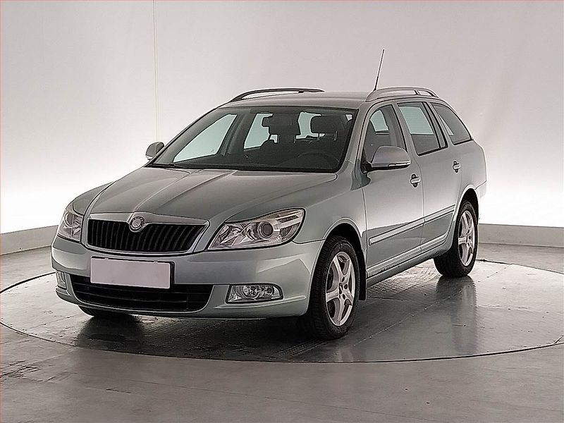 Škoda Octavia (2010) 2.0 TDI, 4X4, Tempomat - fotka 2 z 19