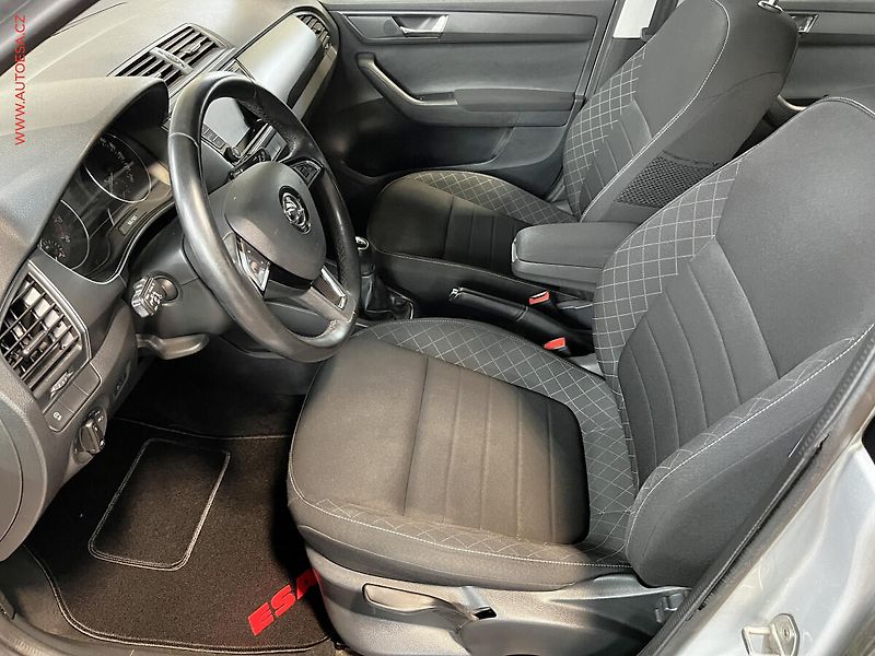 Škoda Fabia (2017) 1.0 TSi, ČR, AC, temp - fotka 9 z 15
