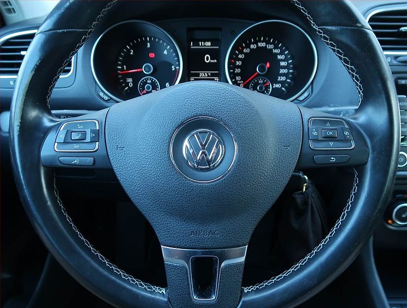 Volkswagen Golf (2013) 2.0 TDI, Park. senzory - fotka 18 z 18