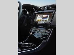 Jaguar XE.