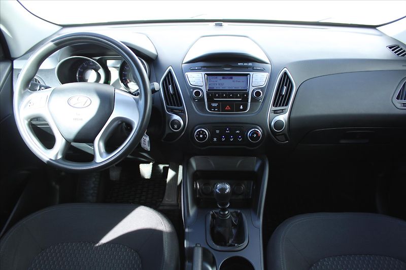 Hyundai ix35 1.6 GDI 99kW ČR - fotka 12 z 18