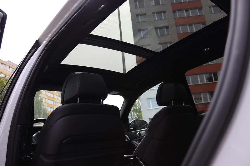 BMW X7 7místné SUV BMW X7 xDrive40i - fotka 47 z 67