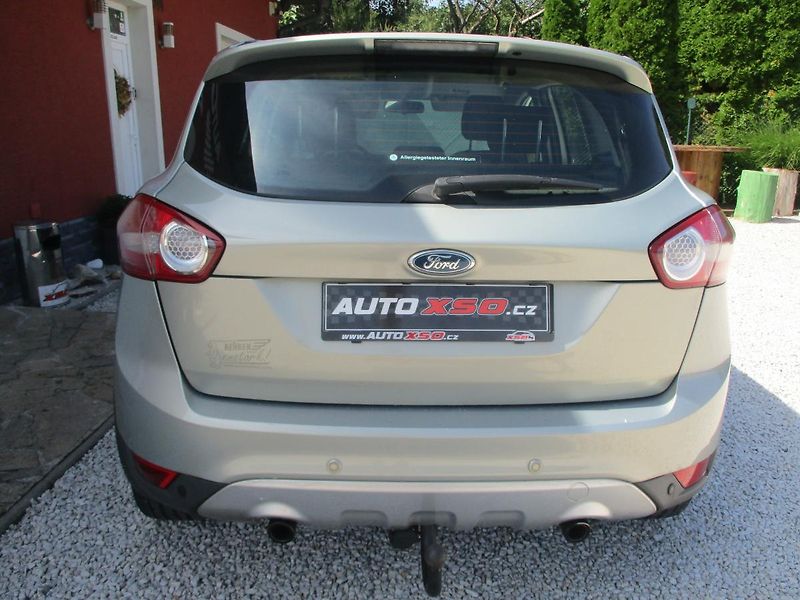Ford Kuga 2.0 TDCi 4x4 +sada kol - fotka 4 z 30