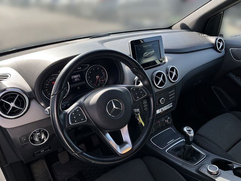 Mercedes-Benz Třídy B 180 - fotka 10 z 17