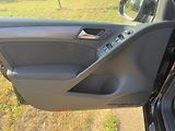 Volkswagen Golf (2011) VI 1,4i16V STYLE 1 MAJITEL - náhled 16